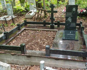 Как ухаживать за мемориальными комплексами и могилой до установки памятника